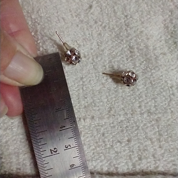 Goldtone crystal 🔮 ball disco post earrings - Picture 2 of 4
